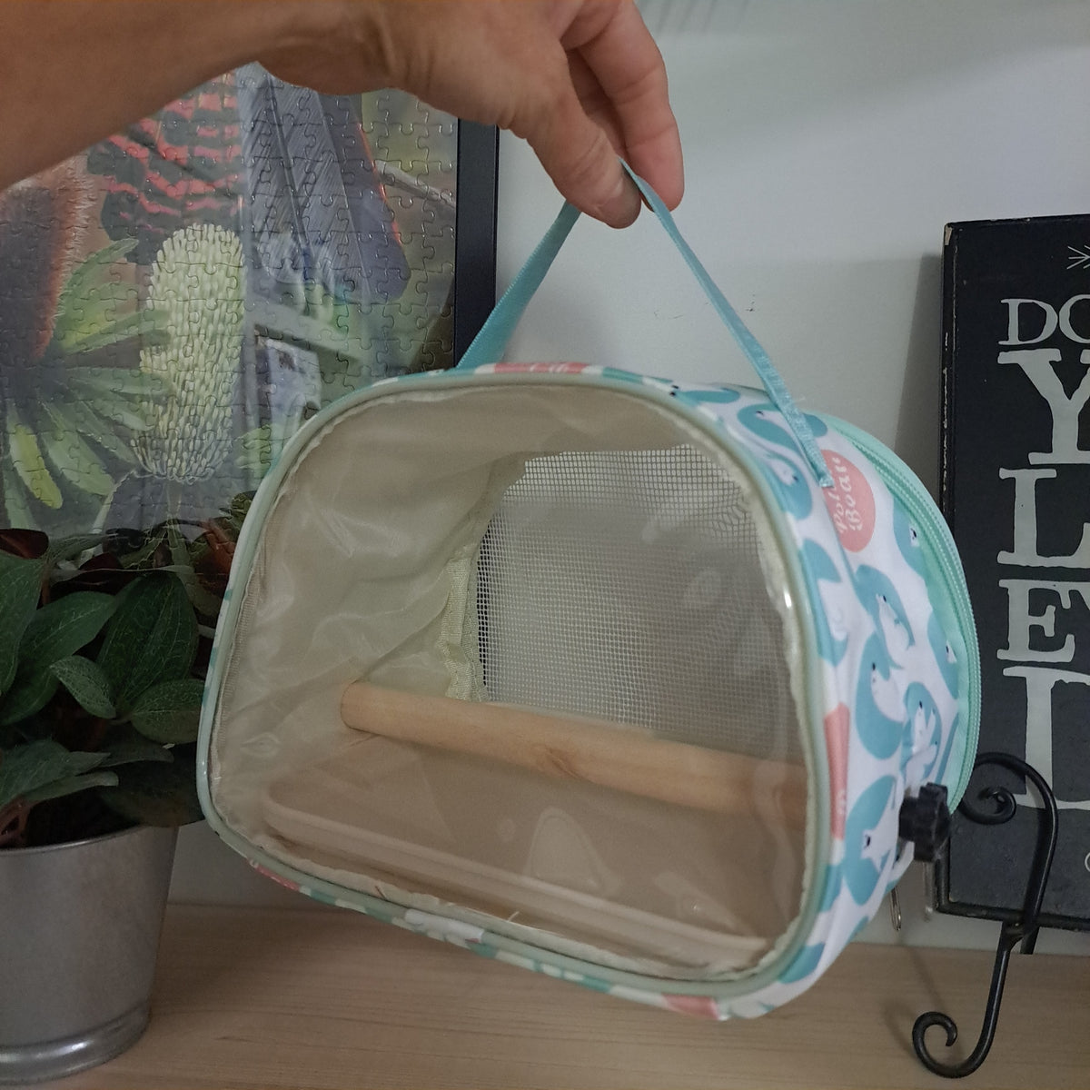 Small Polar comic bird transport bag