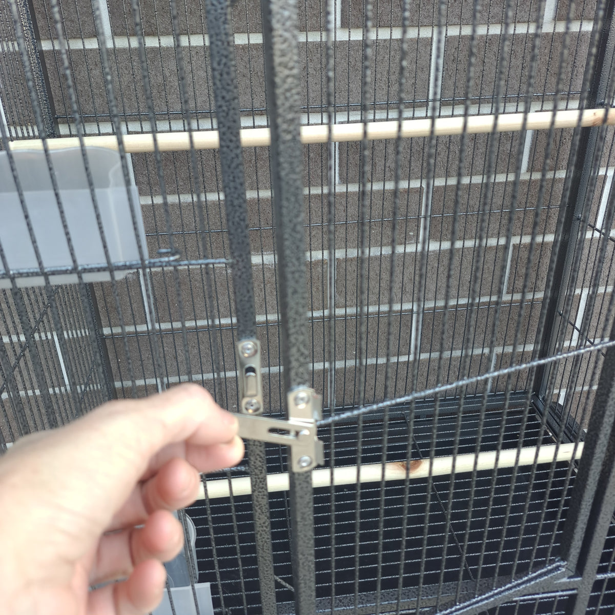 Medium flight cage & stand