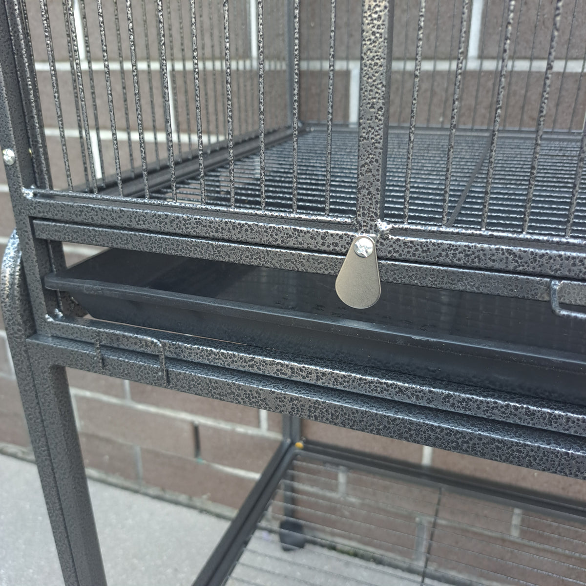 Medium flight cage & stand